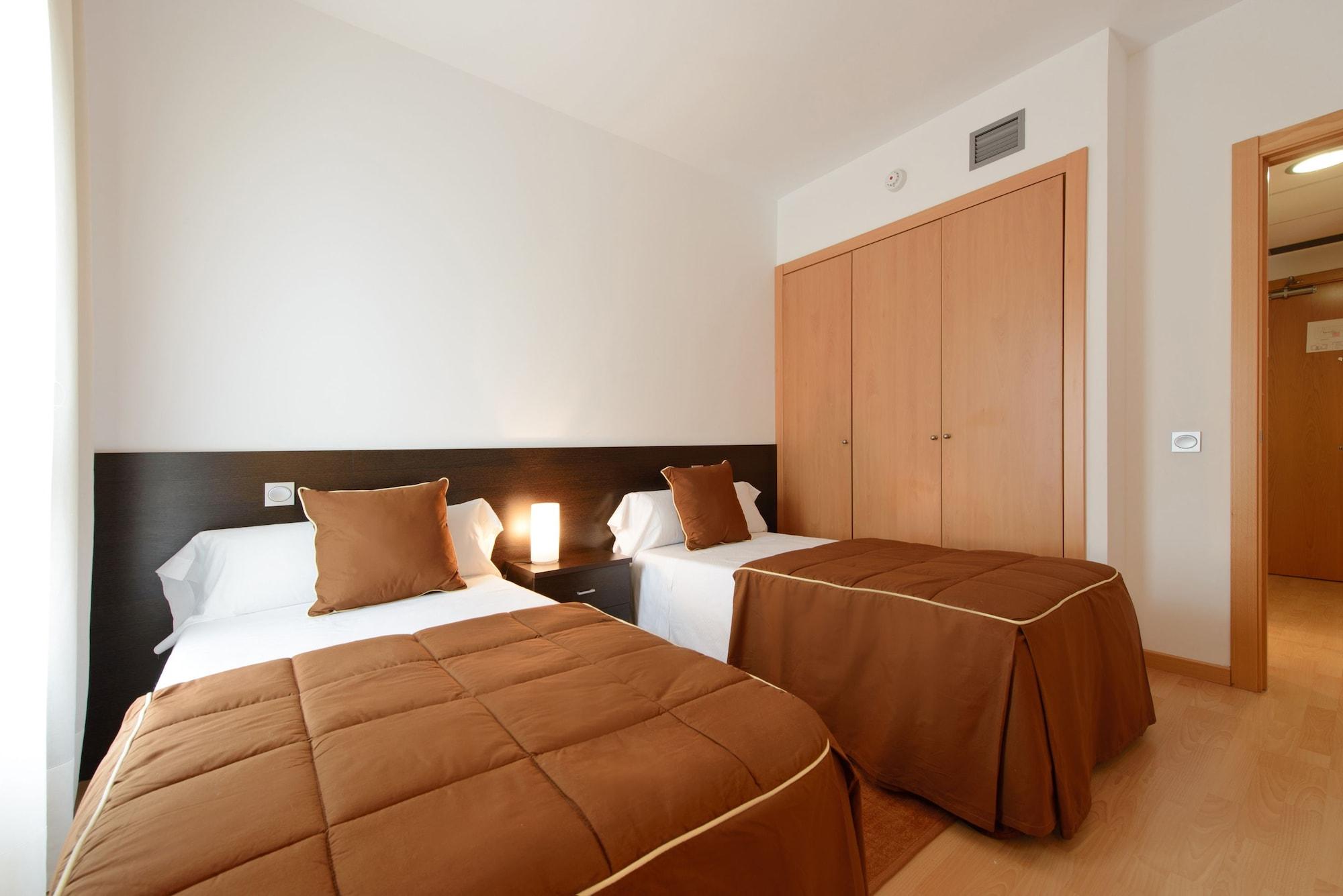 Madrid Airport Suites, Affiliated By Melia Zewnętrze zdjęcie