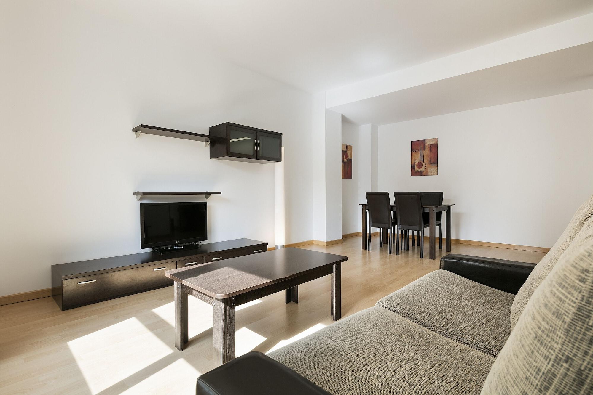 Madrid Airport Suites, Affiliated By Melia Zewnętrze zdjęcie