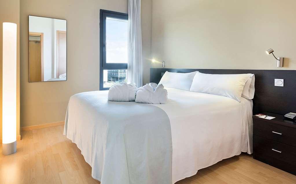 Madrid Airport Suites, Affiliated By Melia Pokój zdjęcie