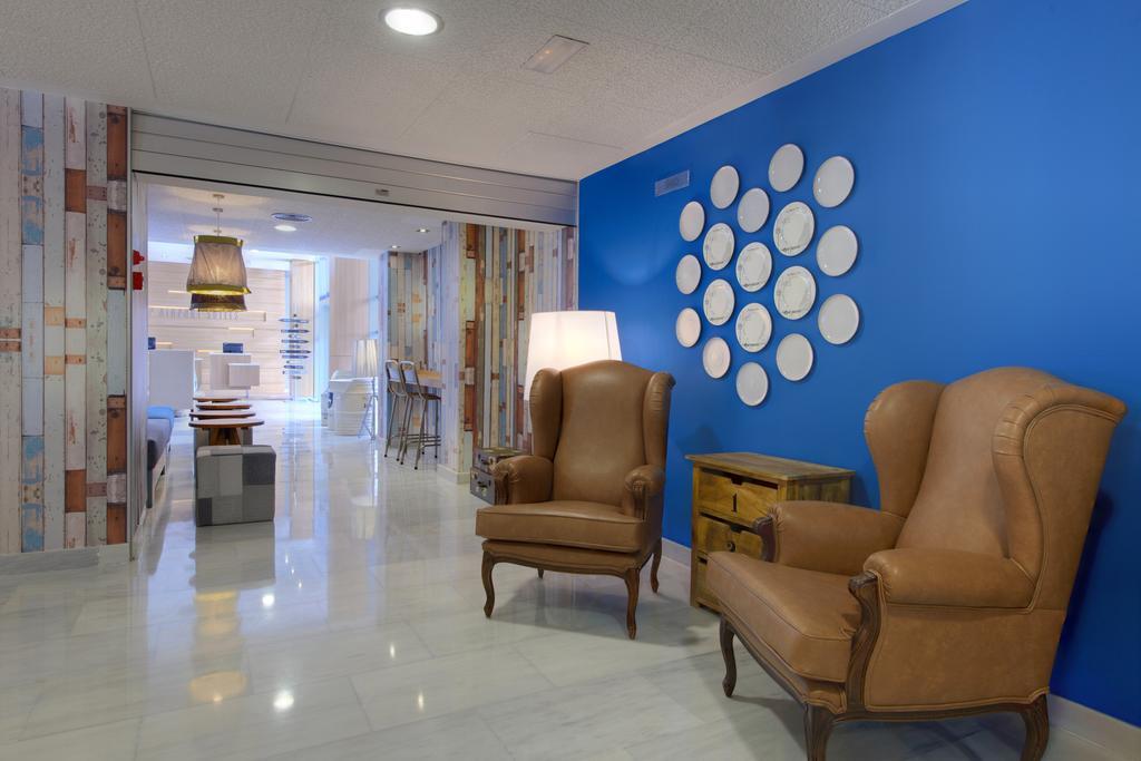 Madrid Airport Suites, Affiliated By Melia Zewnętrze zdjęcie