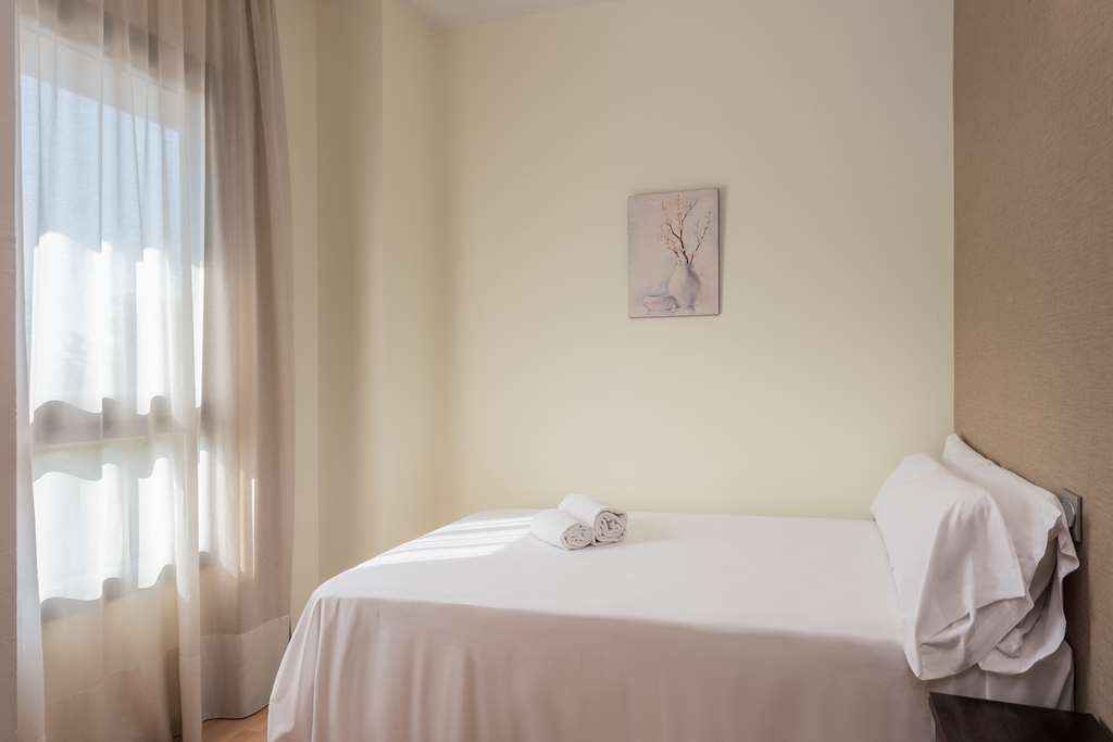 Madrid Airport Suites, Affiliated By Melia Pokój zdjęcie